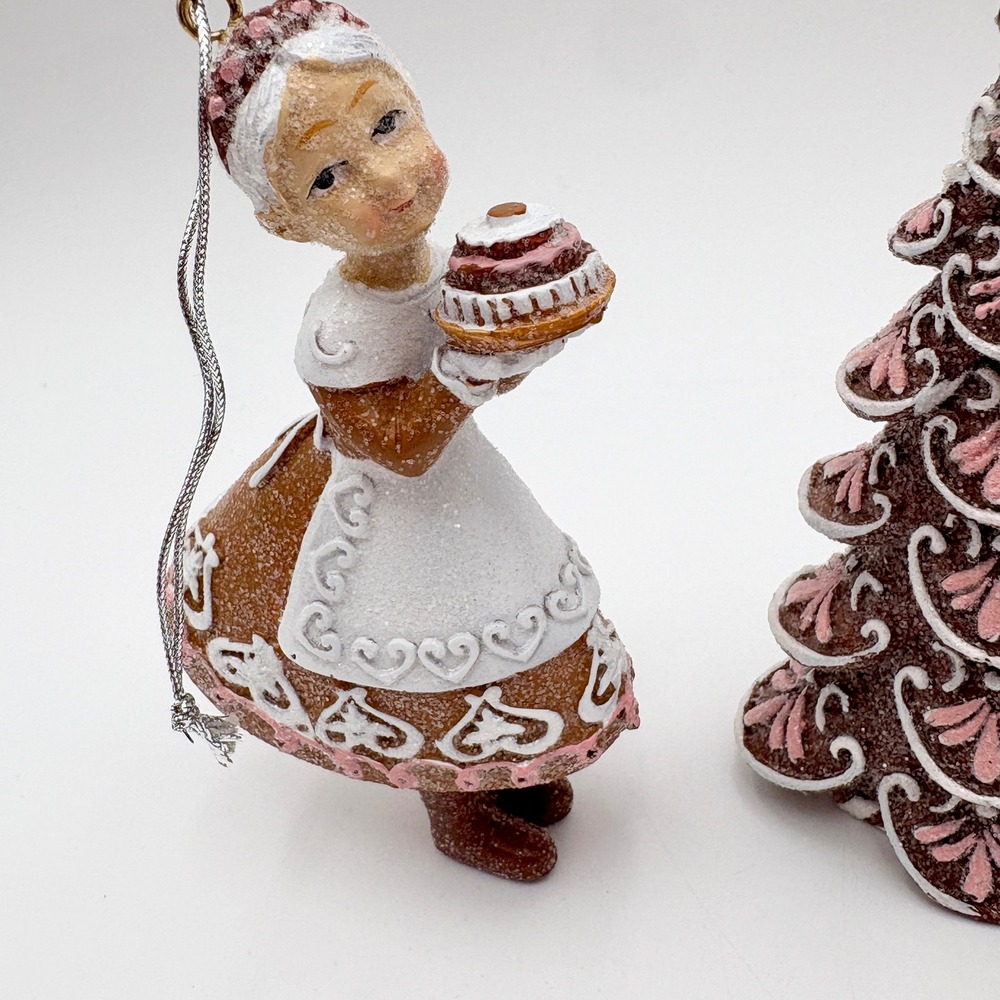 Peppermint Place Gingerbread Christmas Ornaments Santa Baker Tree Mrs Claus Set - Picture 7 of 9
